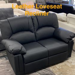 New Black Leather Recliner Loveseat (Finance and Delivery)