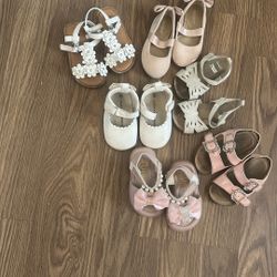 Girl Shoes 12M-4 $1 Each