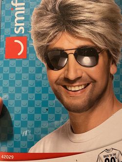 Wig- 80’s Smiffy’s blonde Short