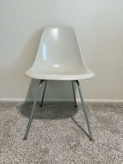 Vintage Eames Chair Herman Miller MCM
