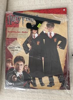 Child Size S/M Harry Potter Gryffindor Robe