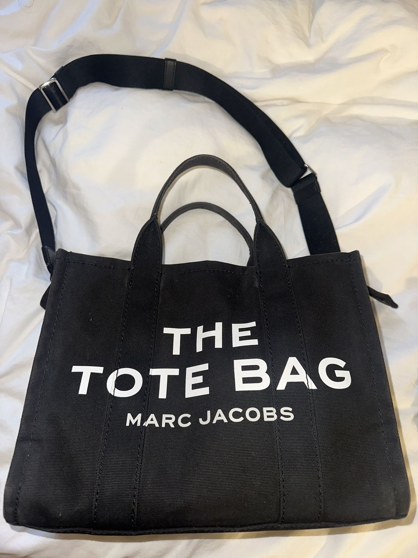 Marc Jacobs The Tote Bag