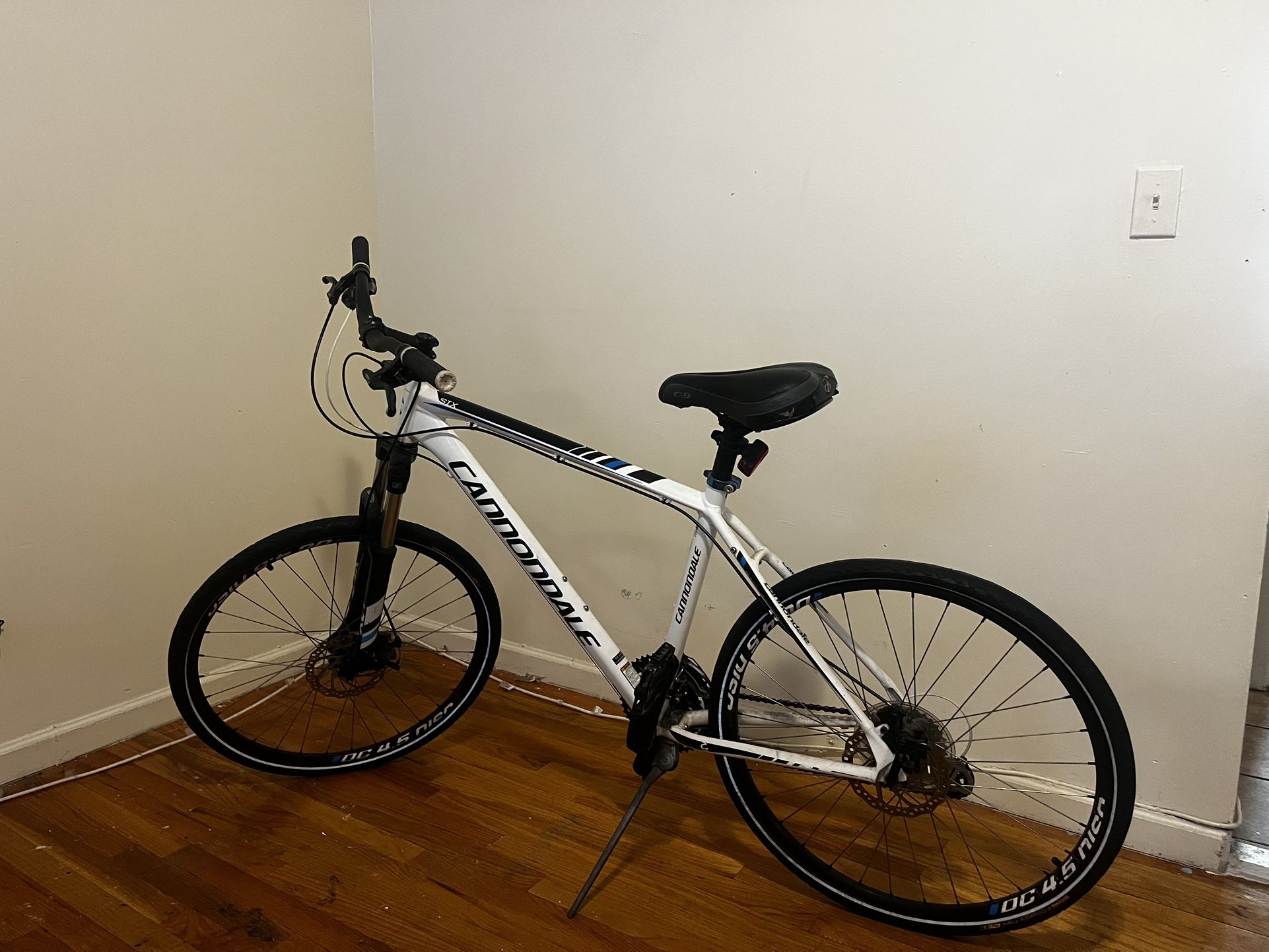 CANNONDALE Bike