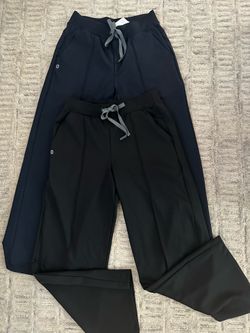 FIGS  Salina High-Rise Wide-Leg Scrub Pants