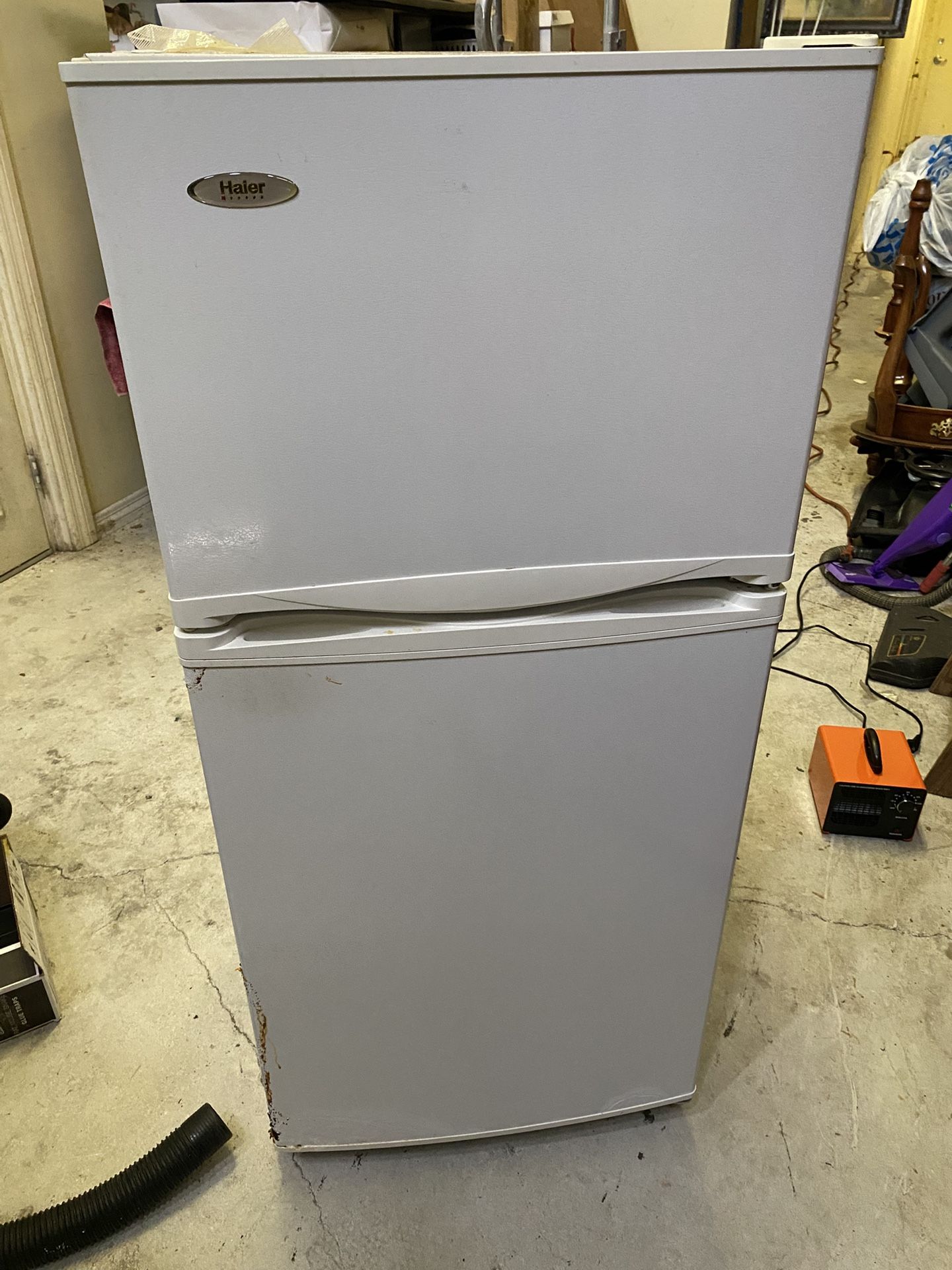 Refrigerator