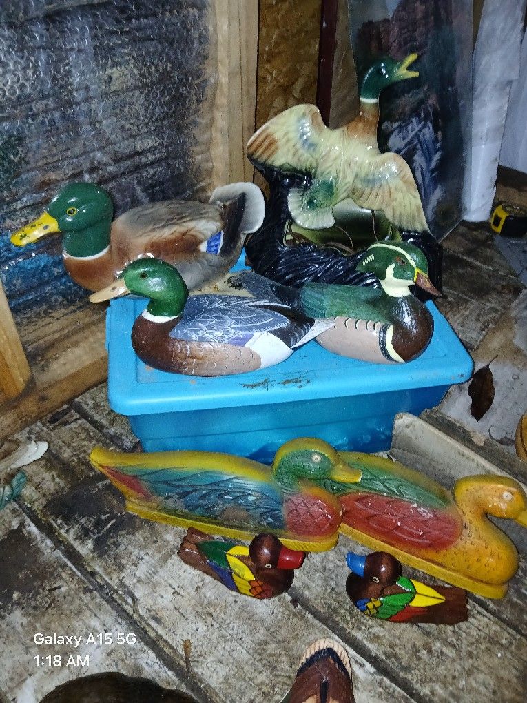 Vintage Duck Decor