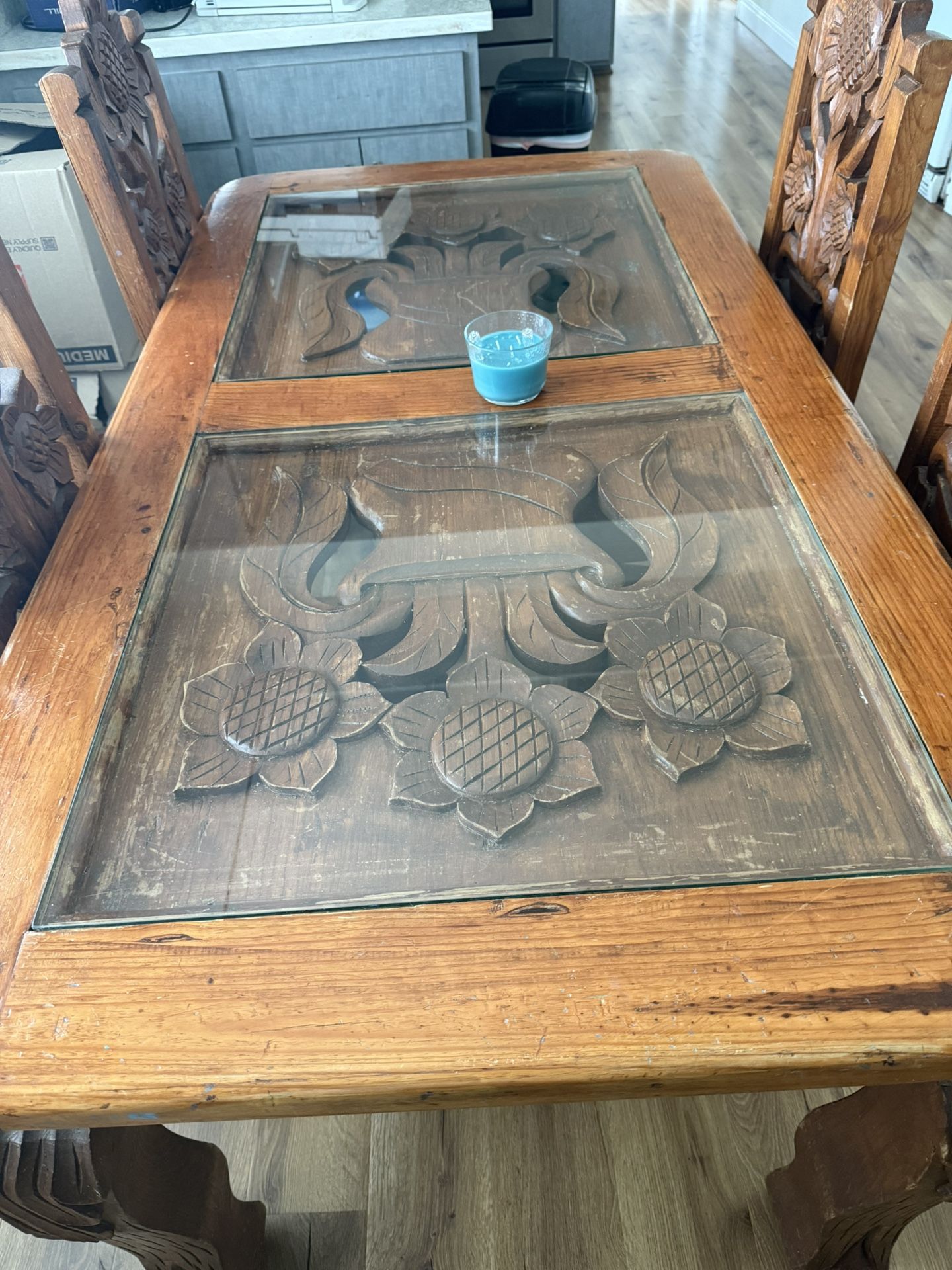 Antique Table With 4 Chairs