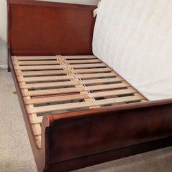 Wood Bed Frame 