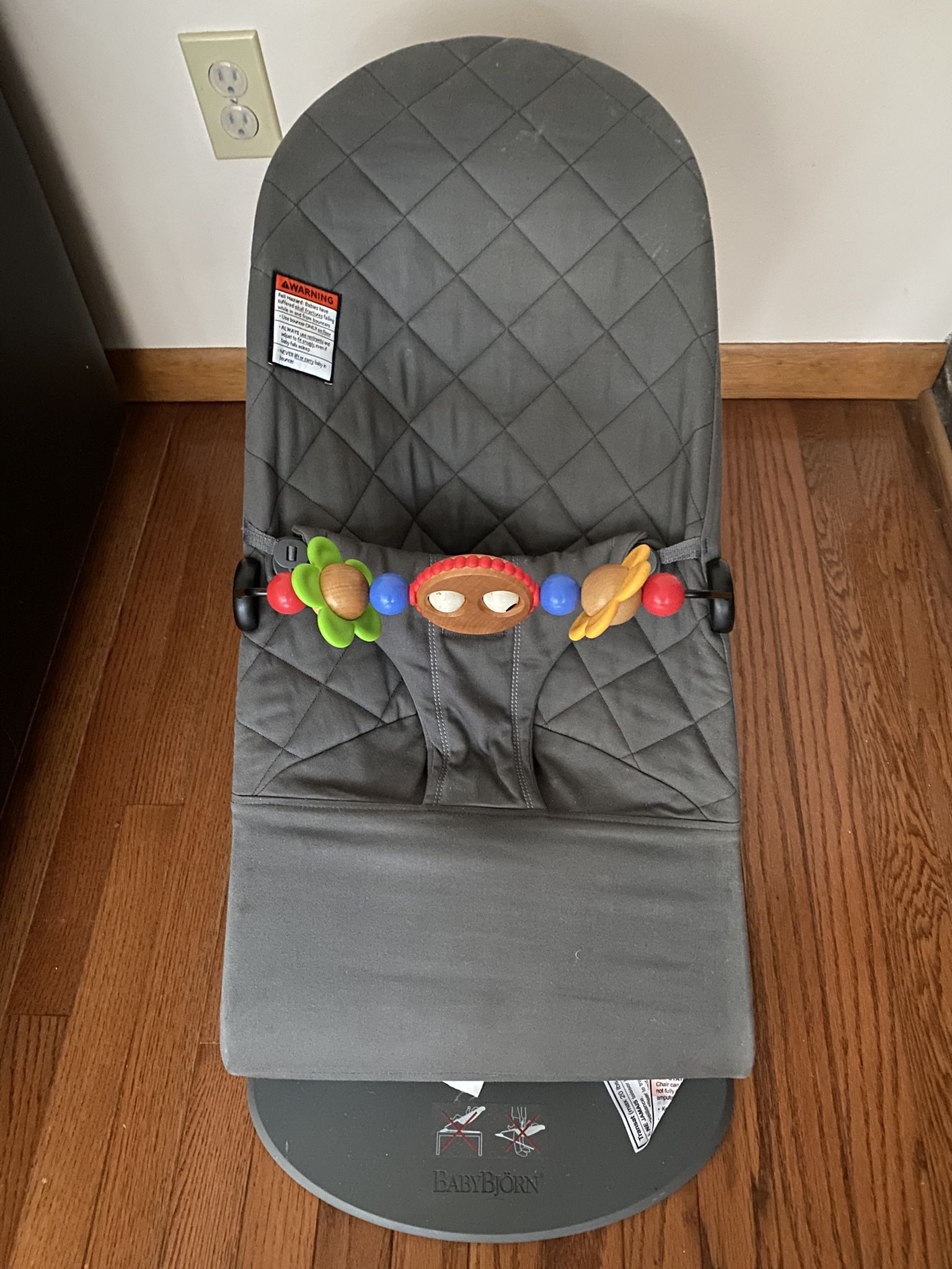 Baby Bjorn Bouncer/Toy Bar