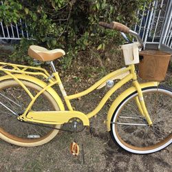 women Bike Huffy Size 26 $130
