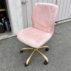 pink desk chair