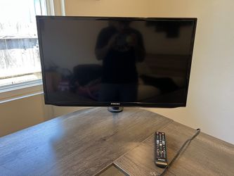 32 Inch Samsung Smart HD TV 1080P