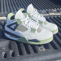 Jordan 4 Seafoam