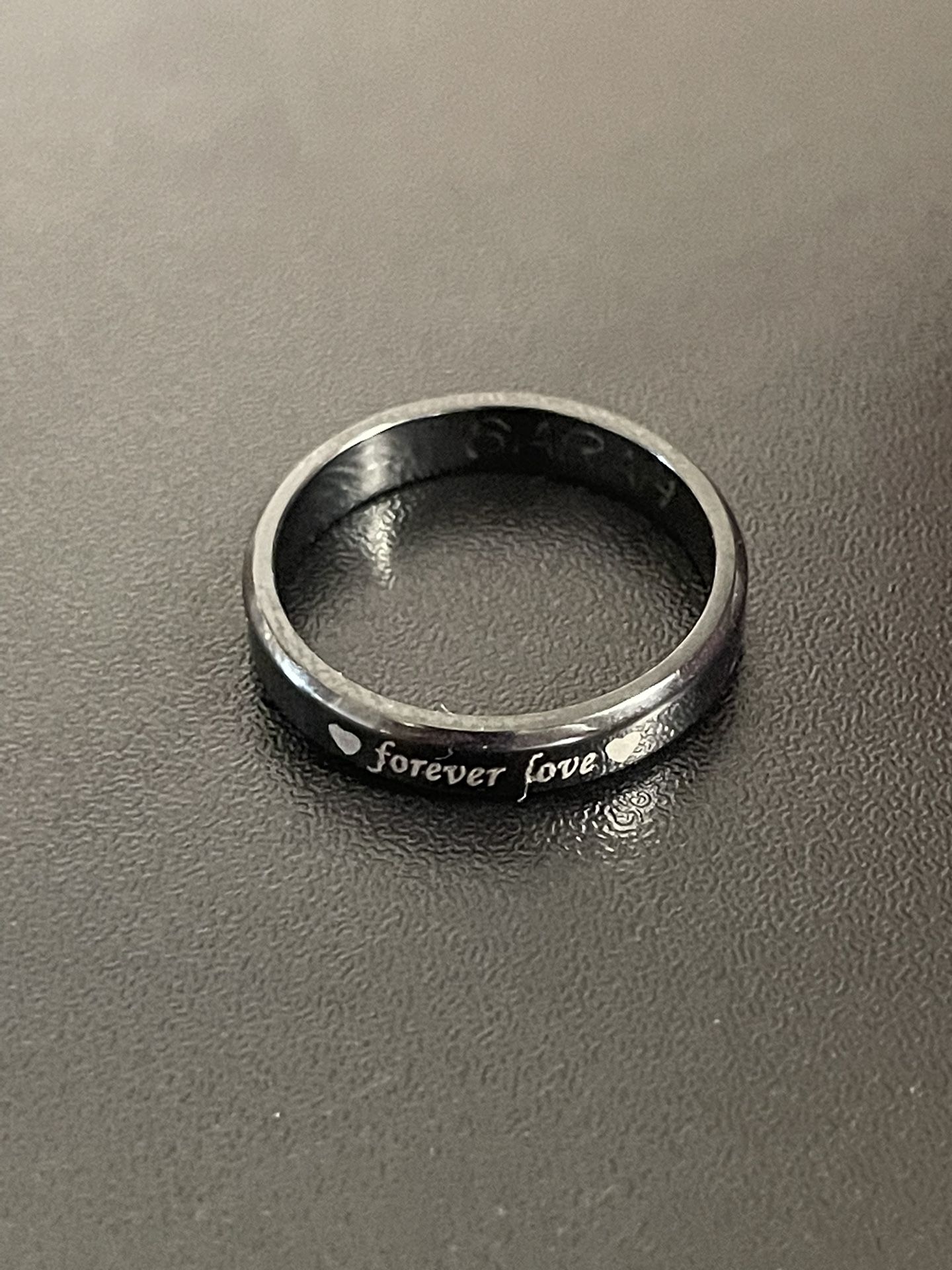 Pre-owned Forever Love Black Ring Size 8