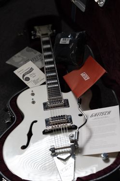 Gretsch G7593T Billy Duffy Signature Falcon