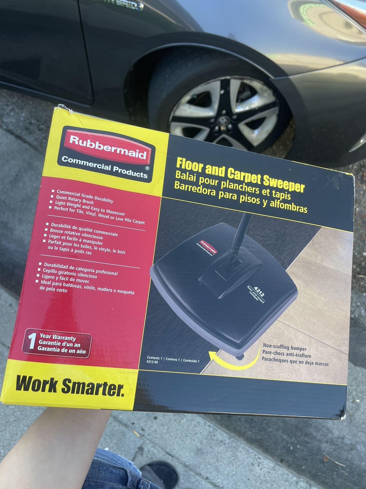 floor and carpet sweeper
