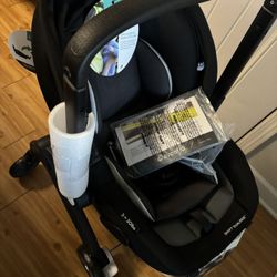 Dualride Stroller & Car seat. 