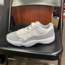 Jordan 11 Low Cement Grey size 9.5