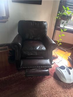 Bernhardt Van Gogh Brown Leather Recliner