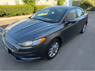 2017 Ford Fusion SE