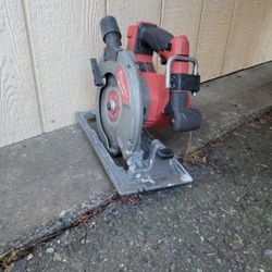 MILWAUKEE 18V FUEL 7 1/4" CIRCULAR SAW TOOL ONLY