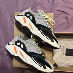 Yeezy 700 Size 11