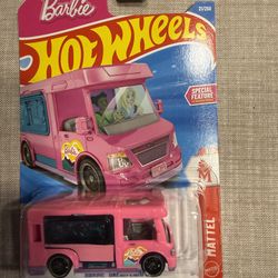 Hot wheels Barbie dream camper