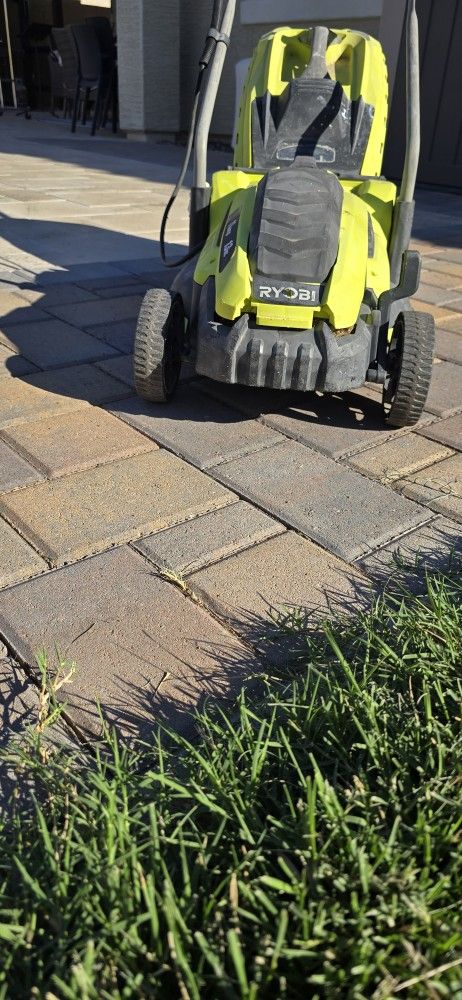 Ryobi Electric Plug-in Mower