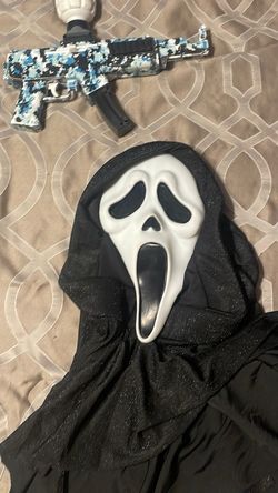 Scream Ghostface Halloween Costume Mask