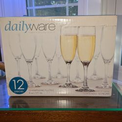 Dailyware Champagne Flutes | Set of 12 |  6 oz  Glasses