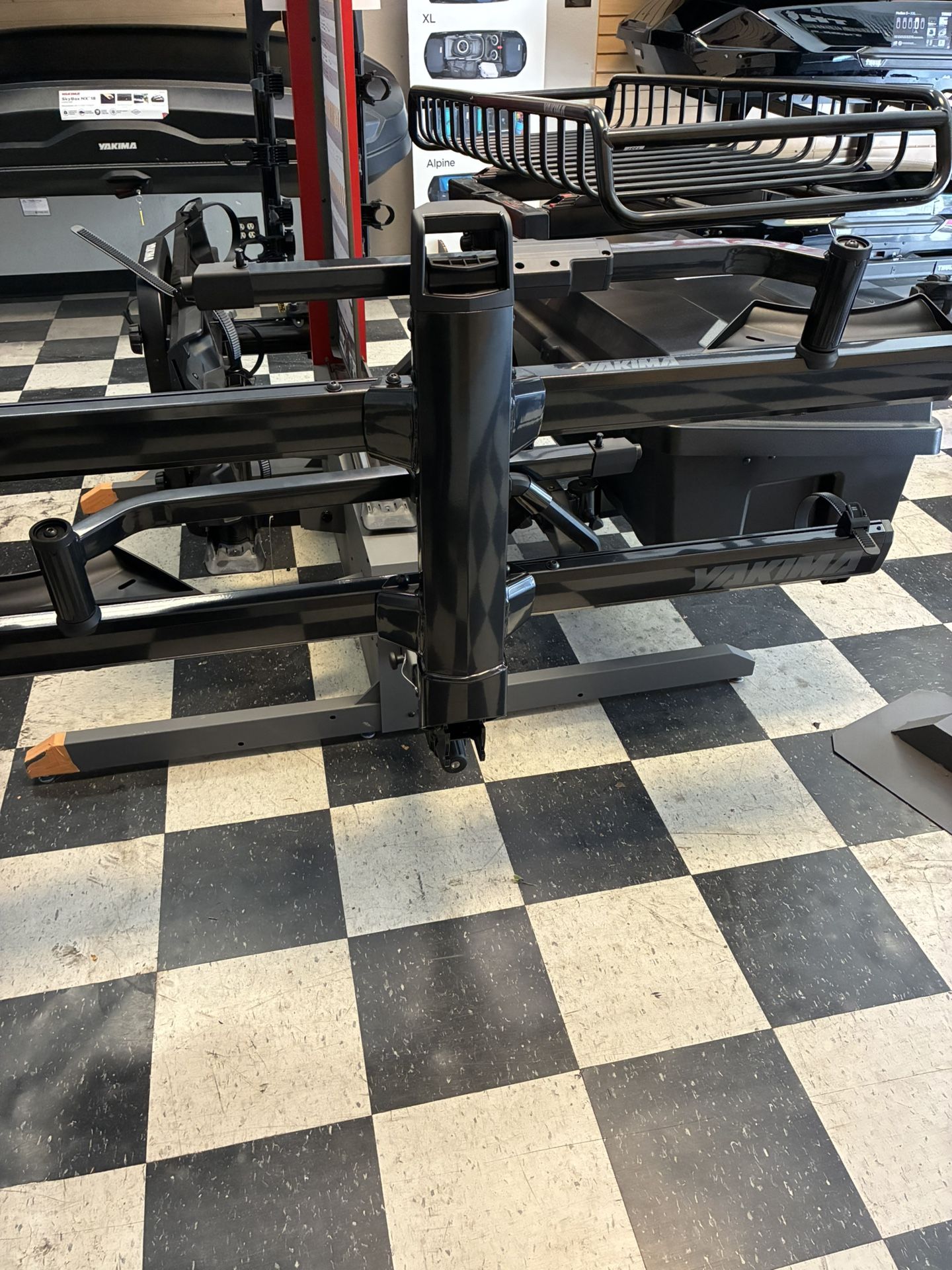 Yakima StageTwo Bike Rack(BRAND NEW IN BOX)
