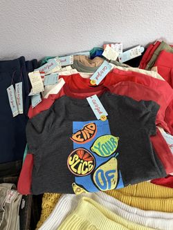 Mañana gran venta de ropa nueva