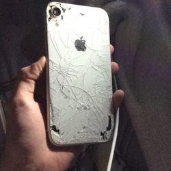 Iphone XR (FOR PARTS)