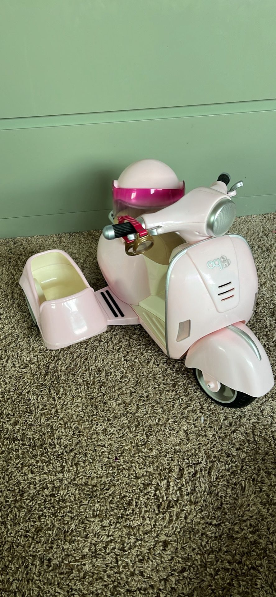 Our Generation Doll Motor Scooter - connects to bluetooth