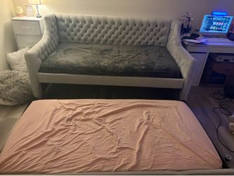 Trundle for sale