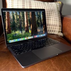 Apple MacBook Pro 13-inch M2, 2022 - Space Gray