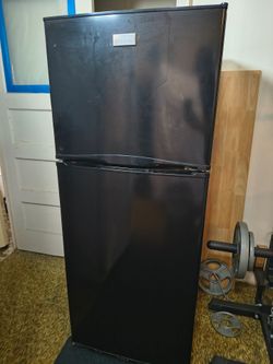 Frigidaire refrigerator/freezer