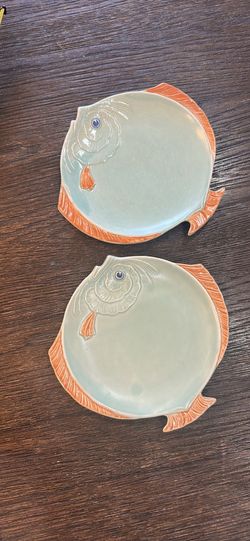 Vintage Czechoslovakian Fish Plates – 9” (Set of 2)