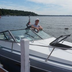 1989 Four Winns 235 Sundowner