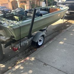 Tryhull Boat 
