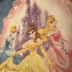 DISNEY PLUSH OVERSIZED THROW