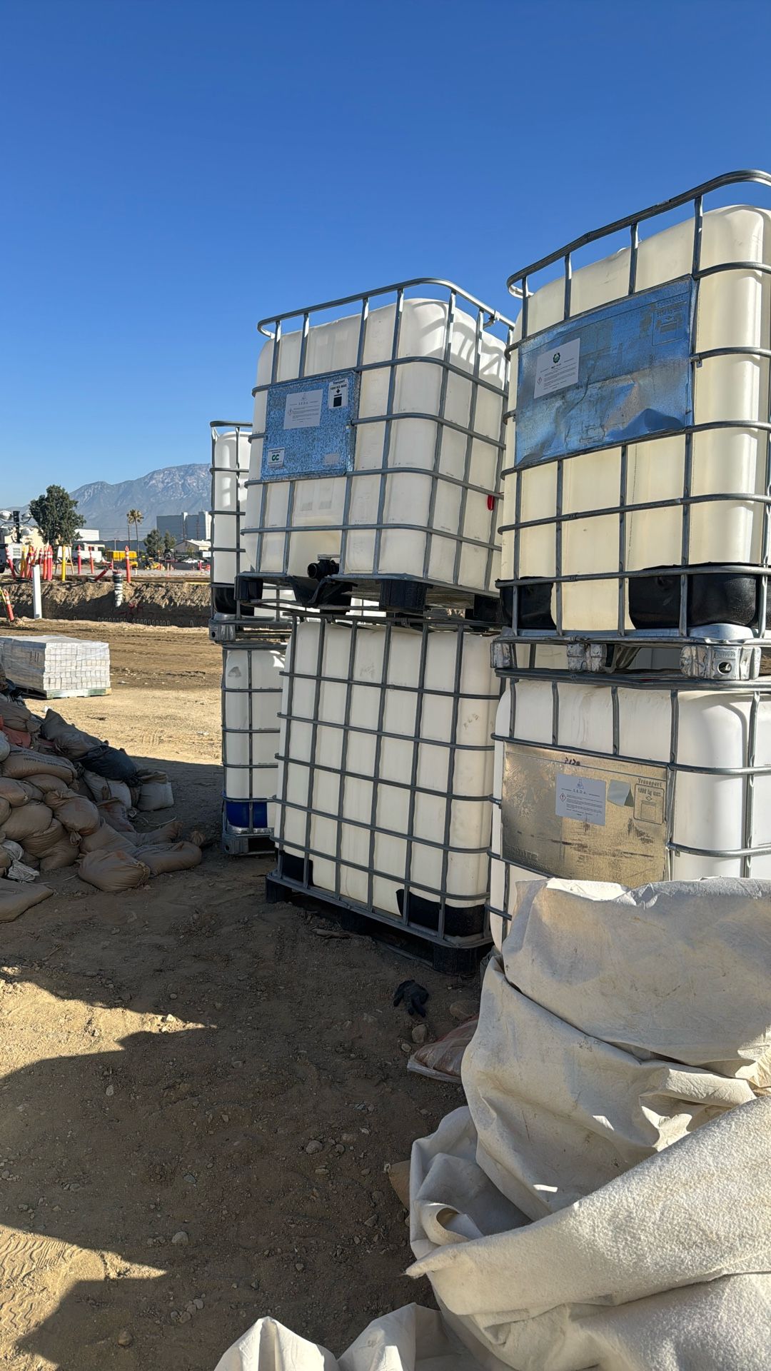 Water Liquid Stock Tank 
