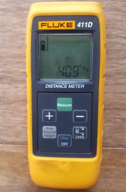 Fluke 411D Digital Laser Distance Meter, 30m 100ft