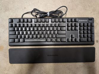 Steelseries Apex 3 Keyboard