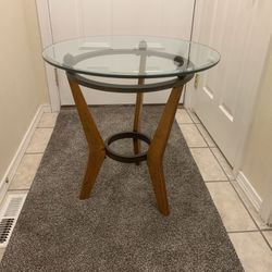 Mid-Century Modern 24” Round End Table With Tempered Glass Table Top