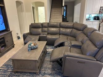 Premium Gray Leather Power Reclining Sectional Sofa – Mint Condition