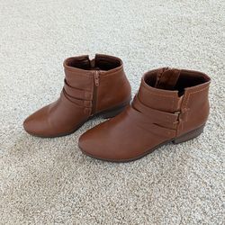 BareTraps Women's Boot