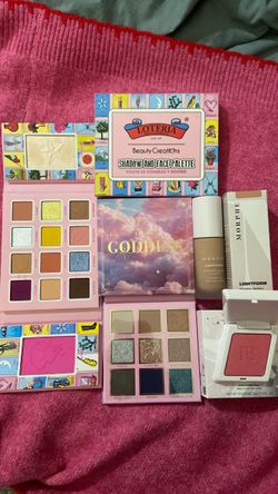 Makeup bundle