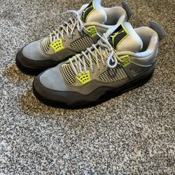 Jordan 4 Retro SE 95 Neon Size 13