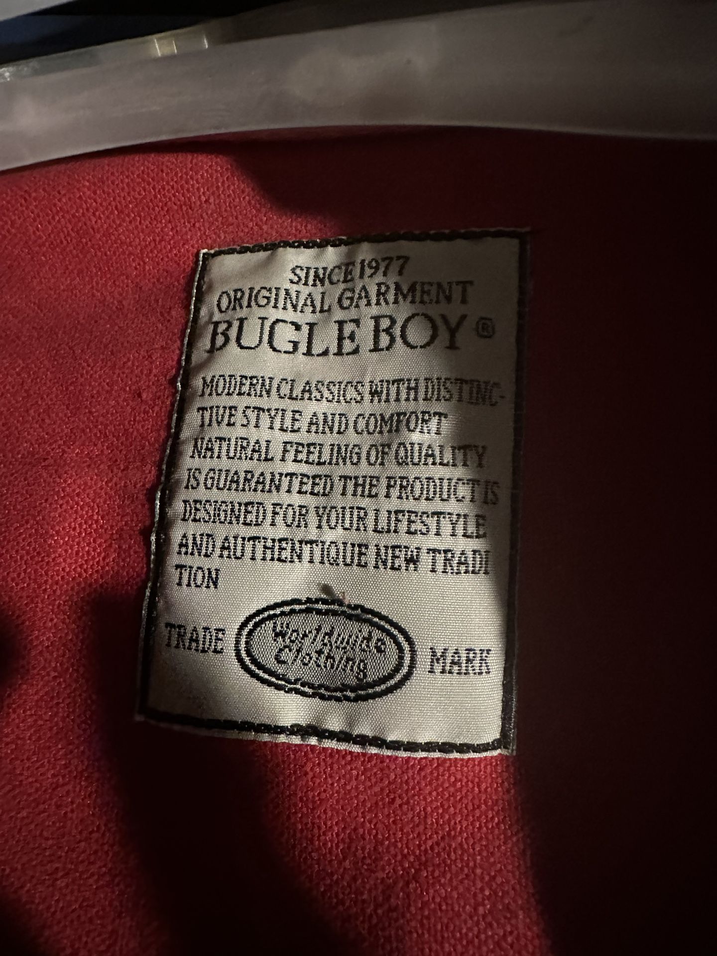 Vest  Cargo Pockets. Red